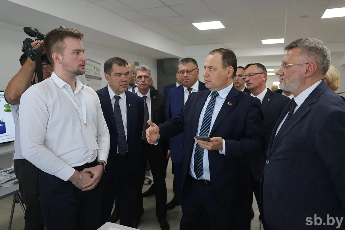 Презентация ИнспектКом премьер-министру: визит Романа Головченко в Брестский технопарк - 1